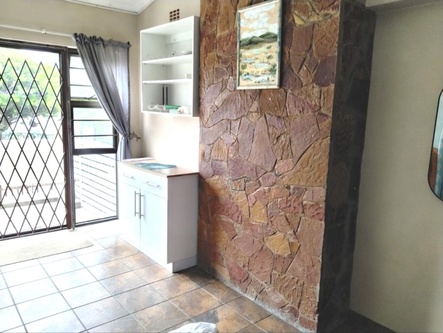 To Let 5 Bedroom Property for Rent in Linkside Western Cape